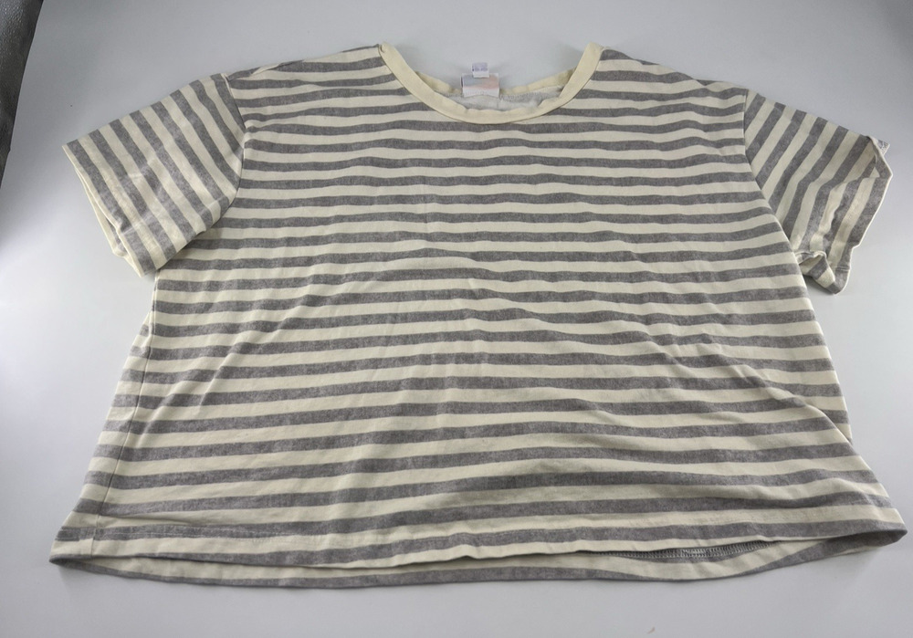LuLaRoe Shirt Womens Large Cream Grey Striped Stretchy Y2K Lightweight